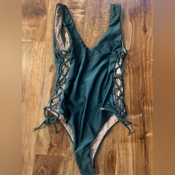 Rio del Sol one piece bikini size (medium /small) (read description) Green - Picture 2 of 5